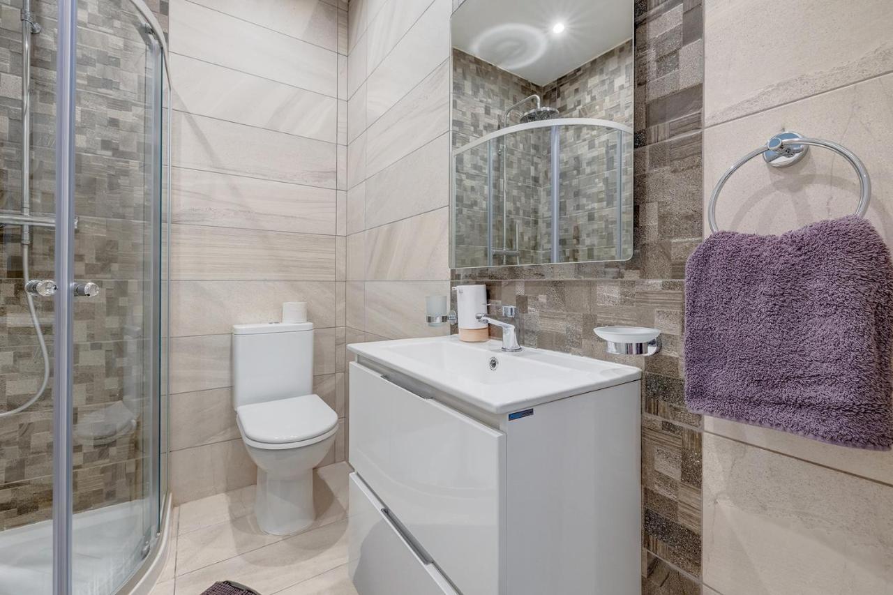 Modern 1Br Apartment, Central Location 斯利马 外观 照片