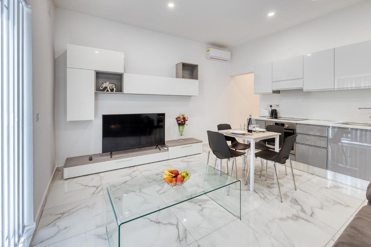 Modern 1Br Apartment, Central Location 斯利马 外观 照片